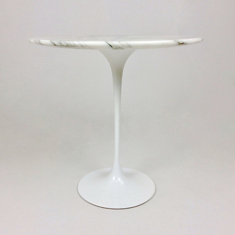 Vintage side table Knoll Tulip by Eero Saarinen, USA 1970s