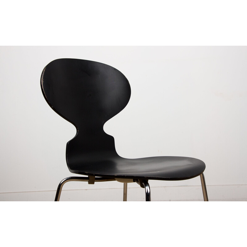 Lot of 5 vintage "Ant" 4-legged chairs by Arne Jacobsen for Fritz Hansen, Danish 1986s