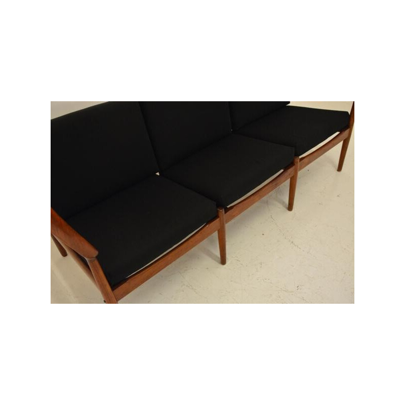 Scandinavian Glostrup Mobelfabrik 3-seater sofa in teak and black fabrik, Grete JALK - 1960s