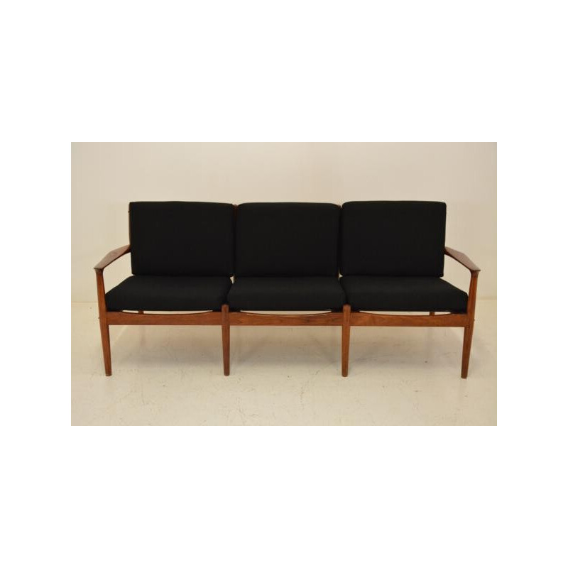Scandinavian Glostrup Mobelfabrik 3-seater sofa in teak and black fabrik, Grete JALK - 1960s