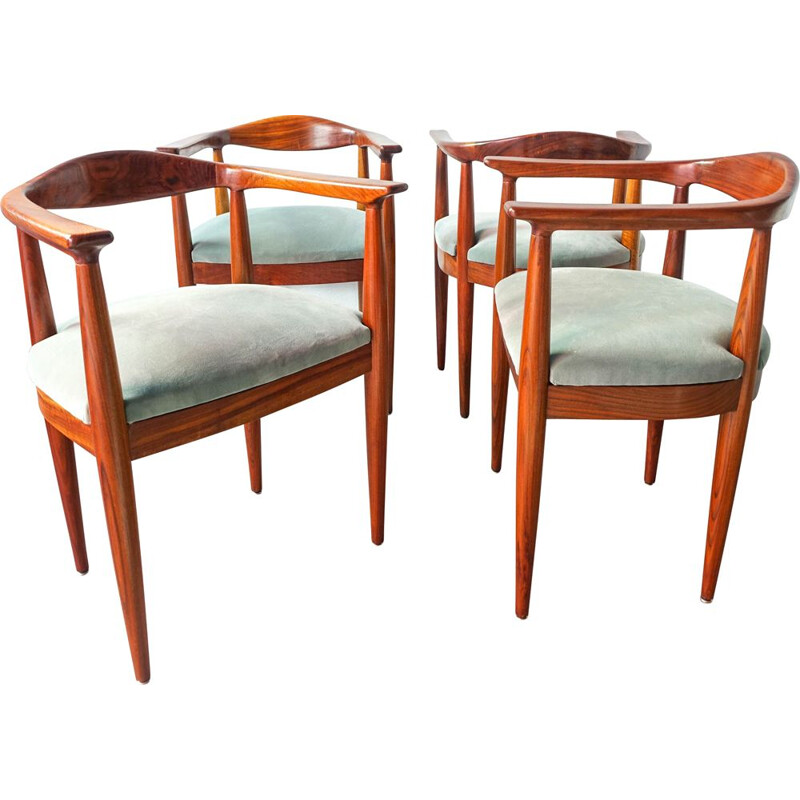 Set of 4 vintage chairs by Hans Wegner, Portugal 1960