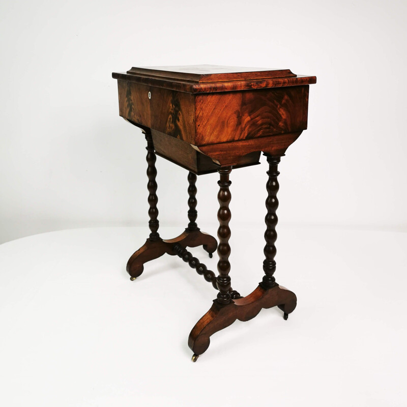 Table d'appoint vintage, Allemagne 1900