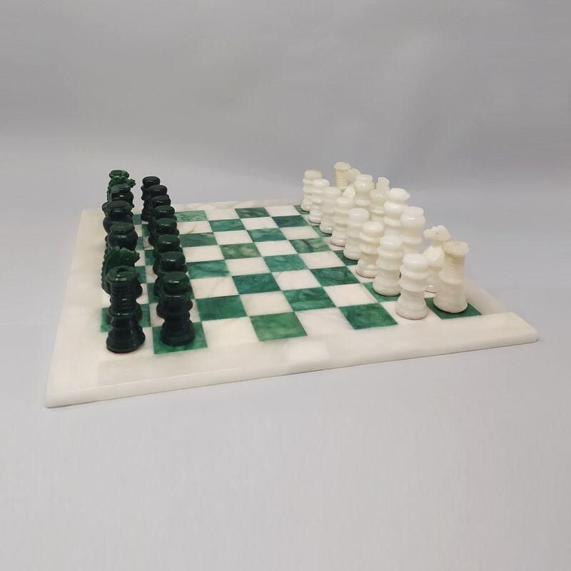 Jeu d'échecs vintage vert et blanc en albâtre de Volterra, fait à la main, Italie 1970