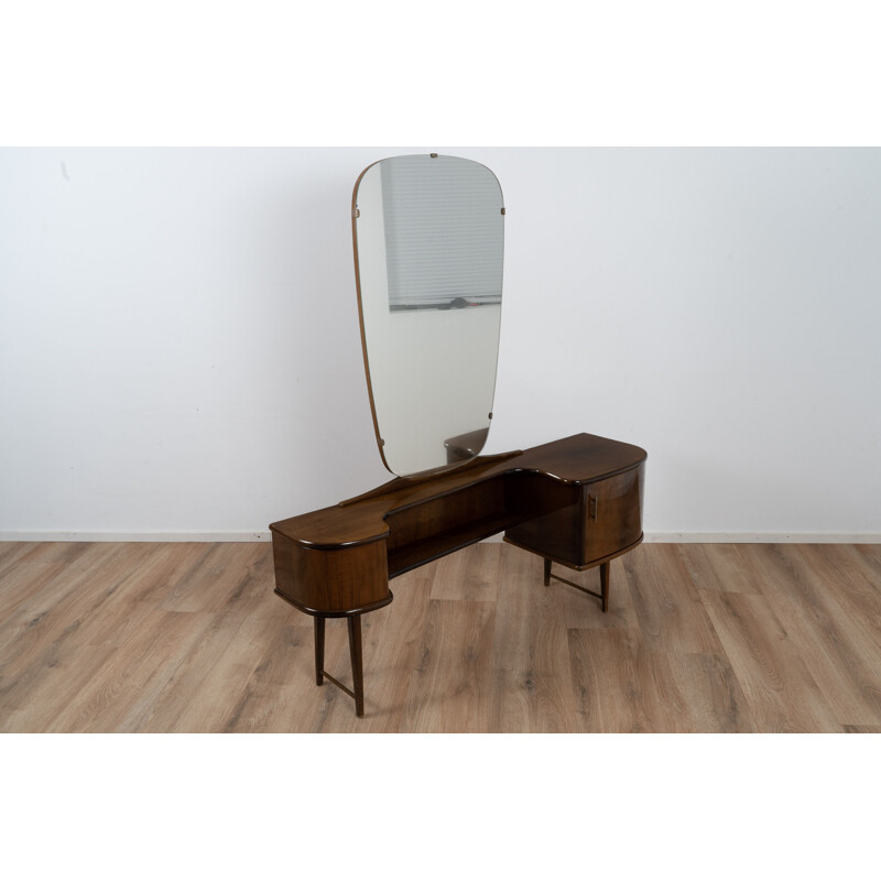 Vintage dressing table