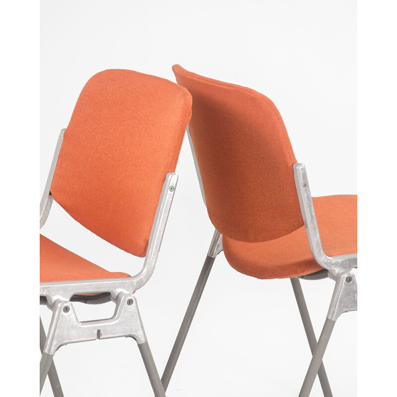 Paar vintage DSC 106 stoelen van Giancarlo Piretti voor Anonima Casteli 1965