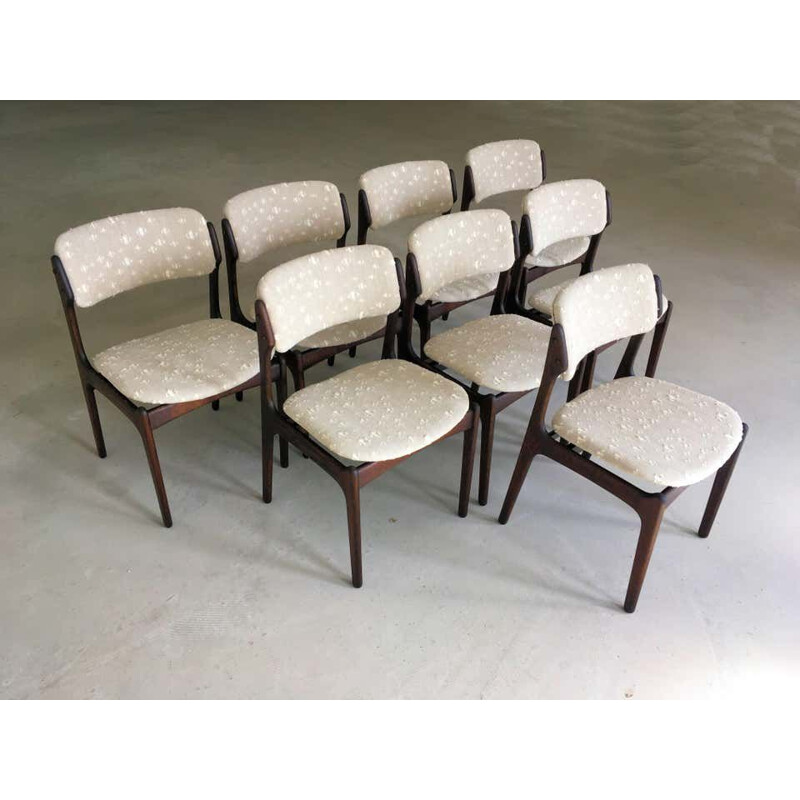 Set di 8 sedie vintage in rovere abbronzato di Erik Buch 1960