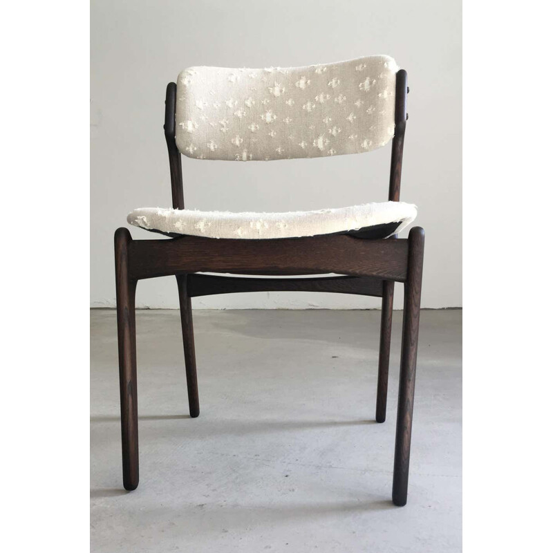 Set van 8 vintage eiken stoelen van Erik Buch 1960