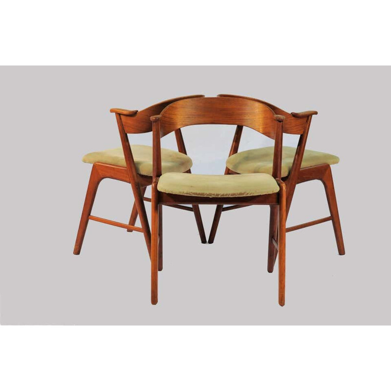 Set of 4 vintage Teak Dining Chairs 32, Danish 1960s