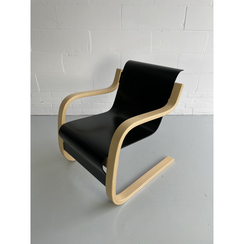 Vintage Alvar Aalto 42 chair by Artek 1997s