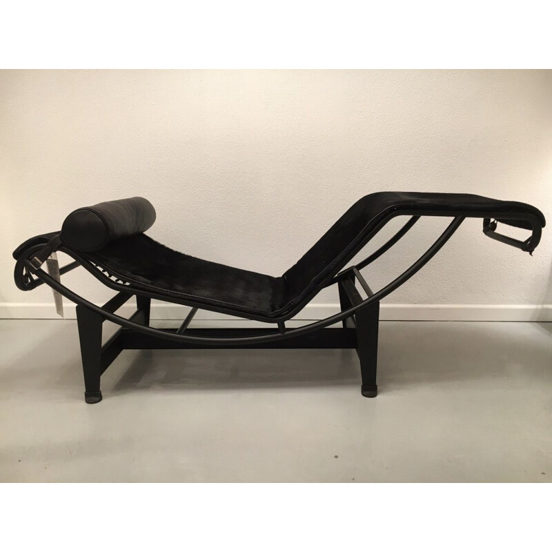 Vintage lounge armchair Le Corbusier LC4 Black Foal by Jeanneret Perriand by Cassina 1978