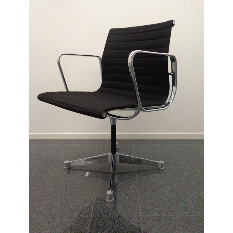 Vintage Aluminum EA108 desk chair by Charles & Ray Eames ed. Herman Miller 1960s