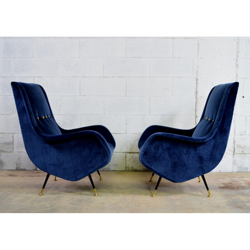 Paire de fauteuils I.S.A. Bergamo retapissés en velours bleu, Aldo MORBELLI - 1950