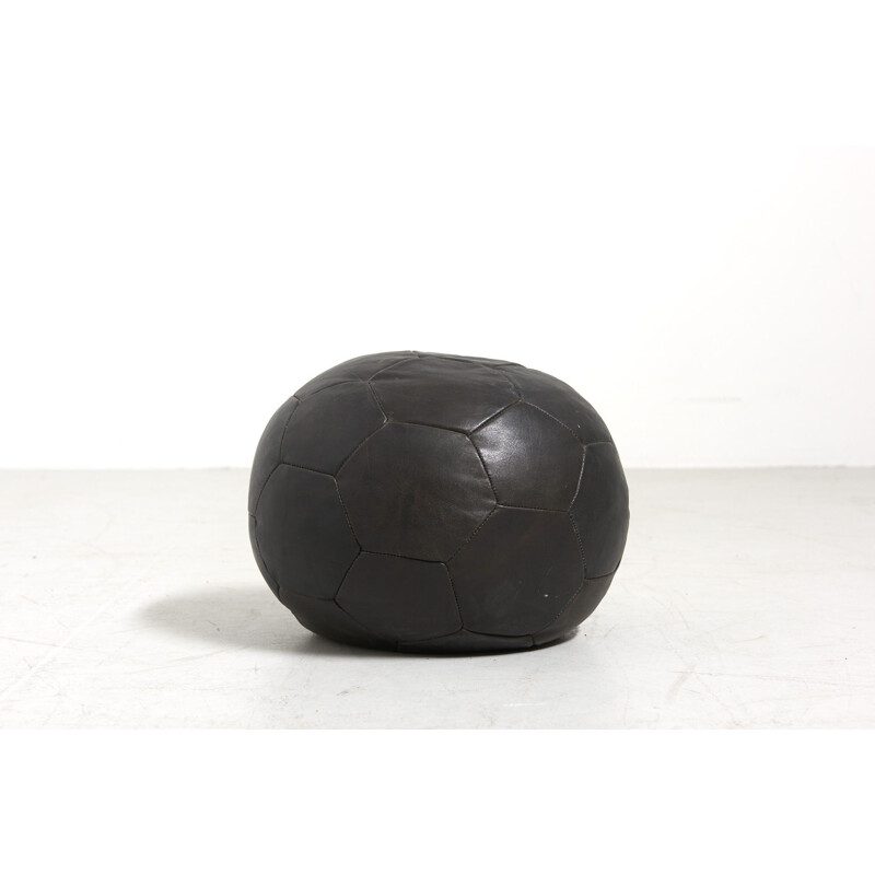 Pair of vintage Leather Poufs by De Sede, Switzerland 1970s