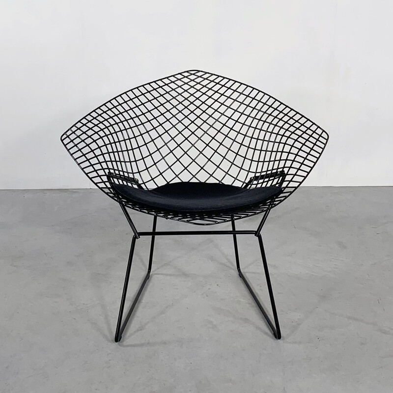 Vintage Black Diamond Chair with cushion by Harry Bertoia for Knoll 1970s