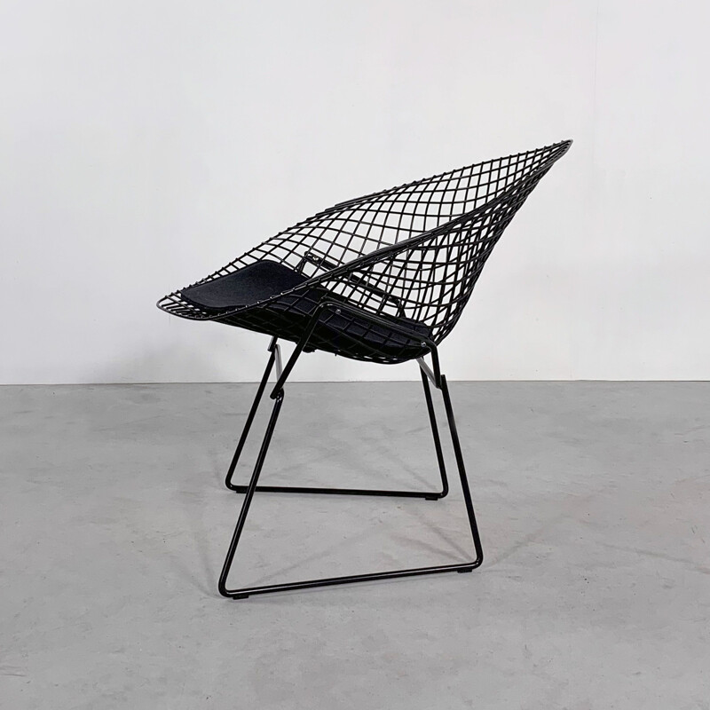 Vintage Black Diamond Chair with cushion by Harry Bertoia for Knoll 1970s