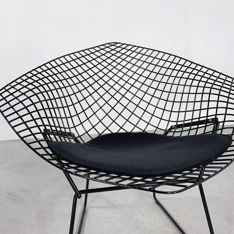 Vintage Black Diamond Chair with cushion by Harry Bertoia for Knoll 1970s