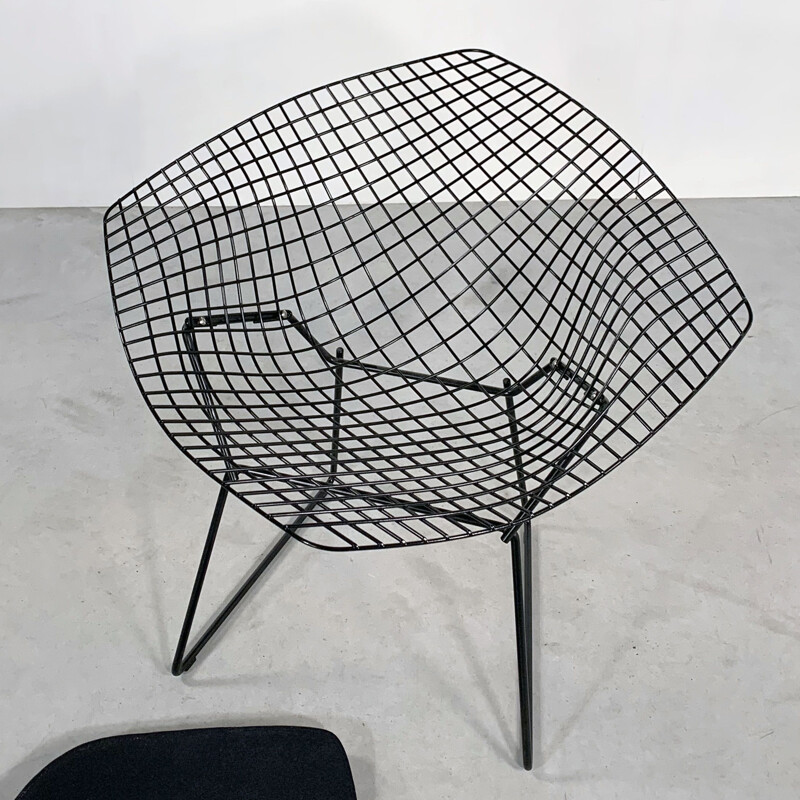 Vintage Black Diamond Chair with cushion by Harry Bertoia for Knoll 1970s