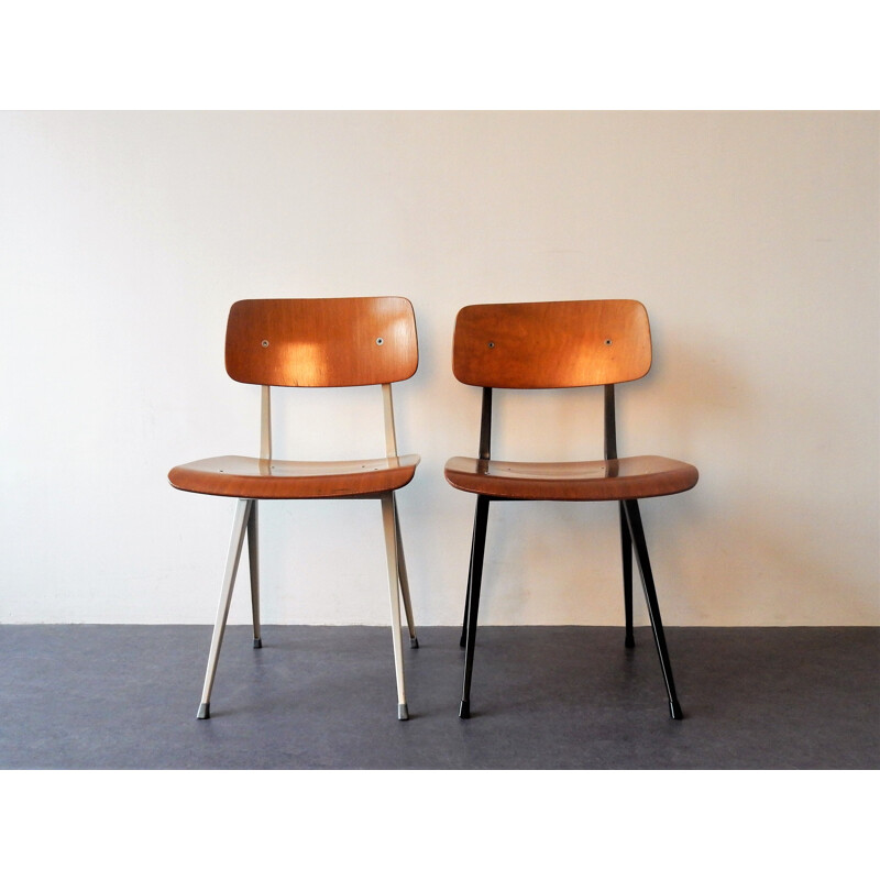 Pair of vintage "Result" chair by Friso Kramer for Ahrend de Cirkel 1960s