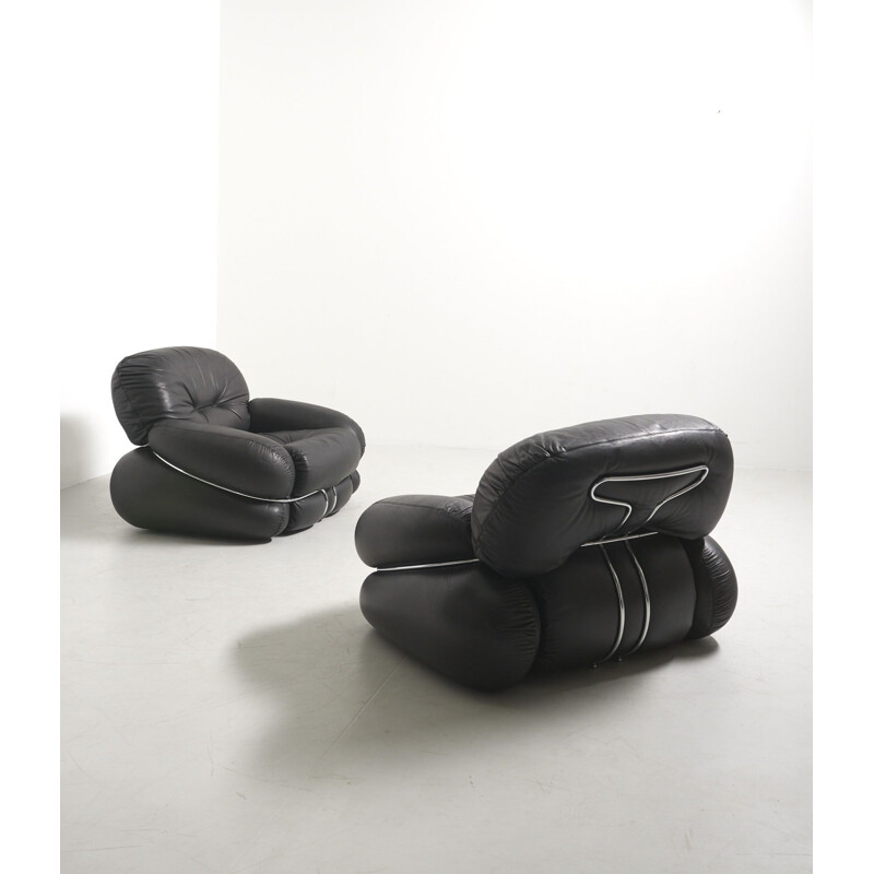 Pair vintage of Easy Chairs in Black Leather by Tobia Scarpa 1970s