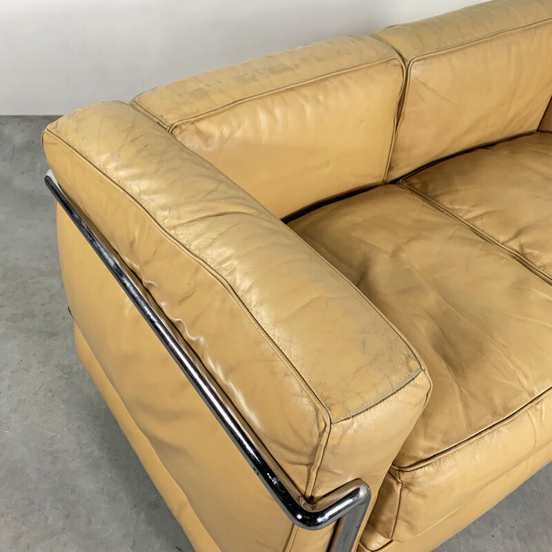 Vintage LC2 2-seater Sofa by Le Corbusier for Cassina 1970s