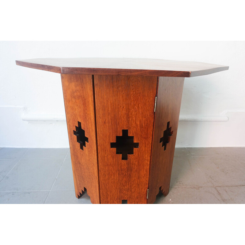 Table d'appoint vintage octogonale en bois de Sucupira, Portugais 1940