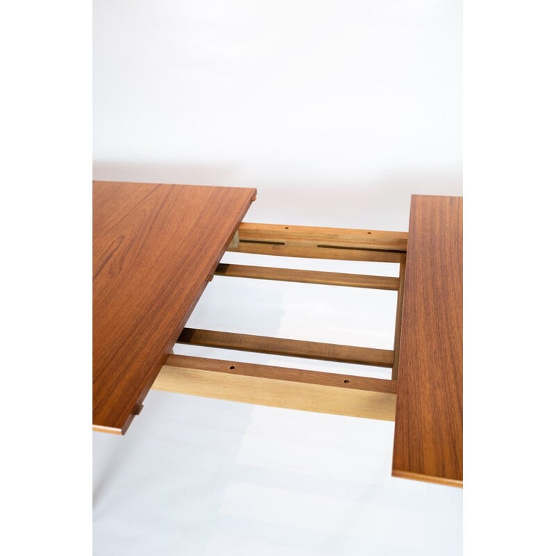 Vintage Dining table in teak and oak with extensions by Hans J. Wegner and Andreas Tuck