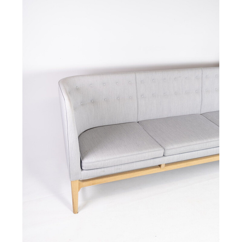 Vintage Mayor sofa model AJ5 by Arne Jacobsen and Flemming Lassen