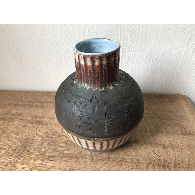 Vintage vase by the potters of Accolay 1950s