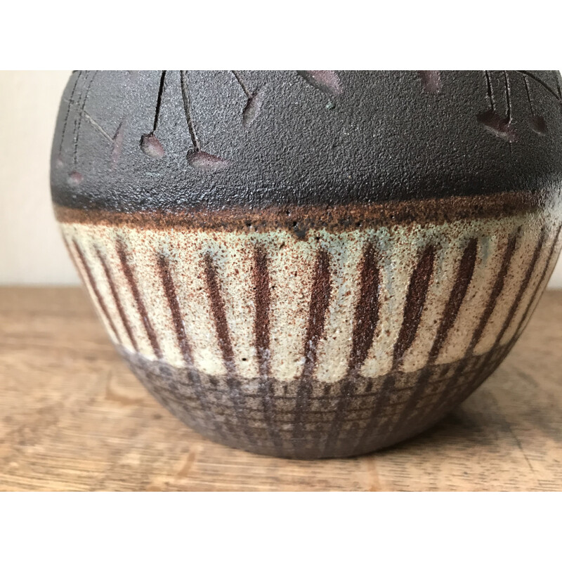 Vintage vase by the potters of Accolay 1950s