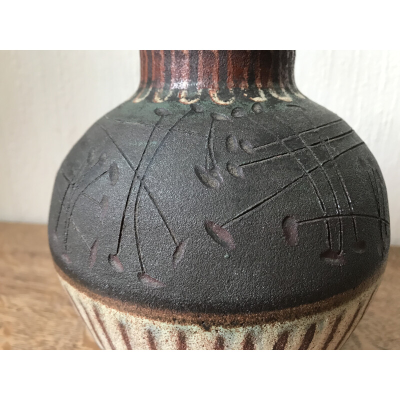 Vase vintage par les potiers d'Accolay 1950