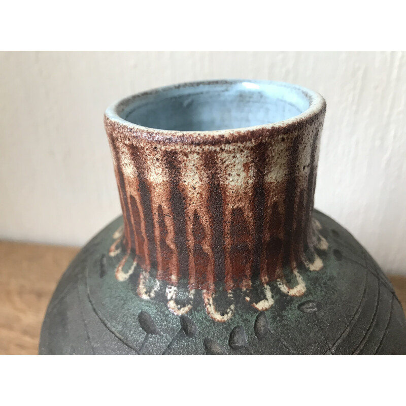 Vintage vase by the potters of Accolay 1950s