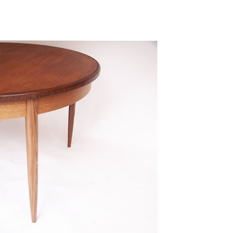 Table de salle à manger vintage ronde Gplan, Scandinave 1960