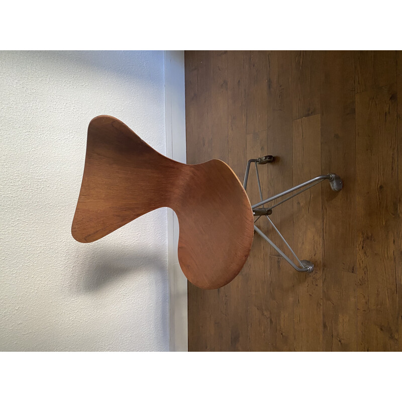 Vintage office chair series 7 or 3117 by Arne Jacobsen 1955s