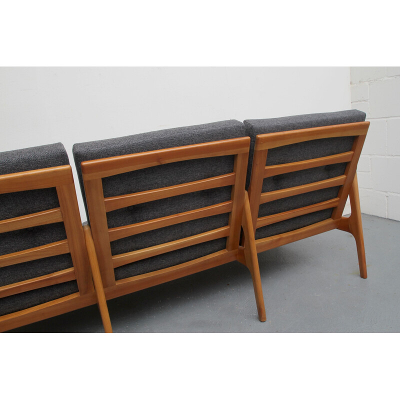 Vintage-Sofa aus Kirschholz, 1960