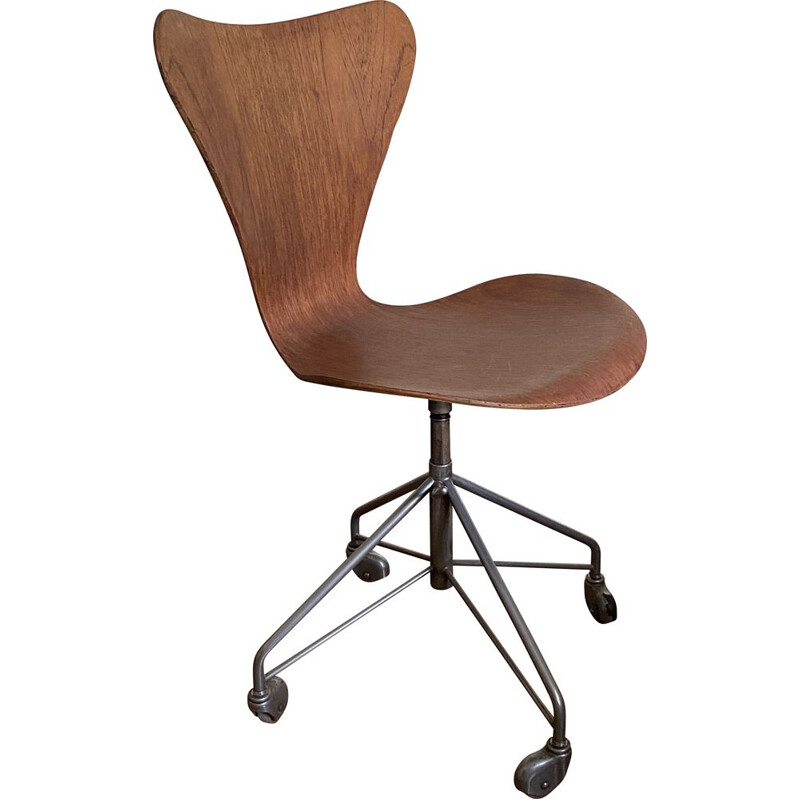 Vintage office chair series 7 or 3117 by Arne Jacobsen 1955s