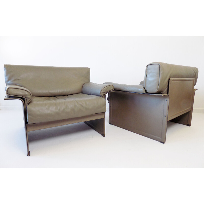 Pair of vintage leather armchairs gray Matteo Grassi KM by Tito Agnoli 1980s