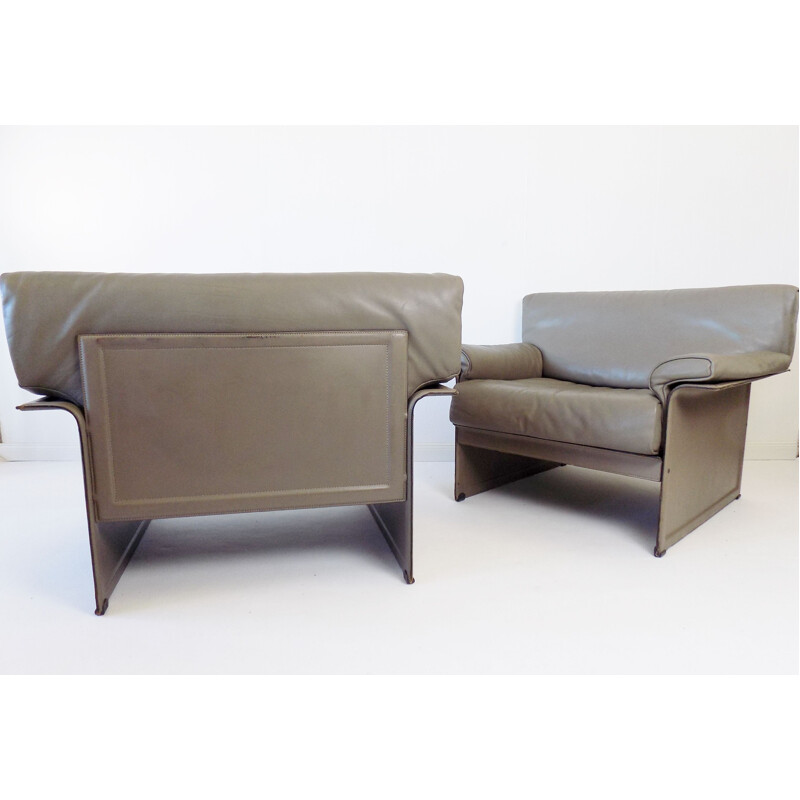 Pair of vintage leather armchairs gray Matteo Grassi KM by Tito Agnoli 1980s