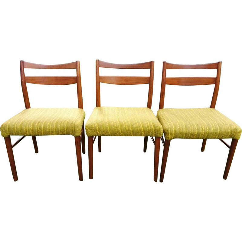 Suite de 3 chaises vintage scandinaves