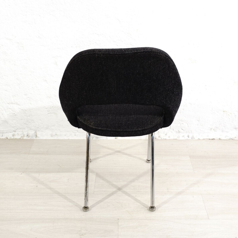 Vintage chair by Eero Saarinen for Knoll International 1950s