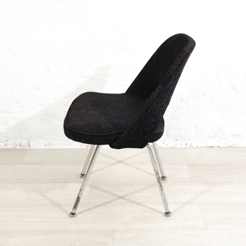 Vintage chair by Eero Saarinen for Knoll International 1950s