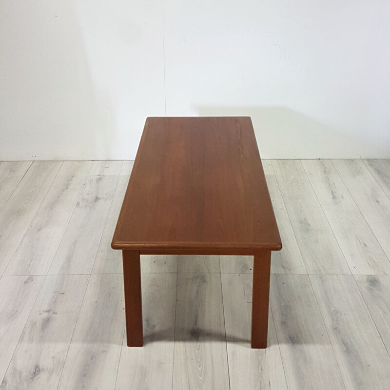 Pair of vintage teak coffee tables by IALA, Denmark 1960