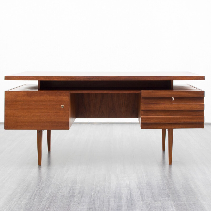 Walnut desk - 60