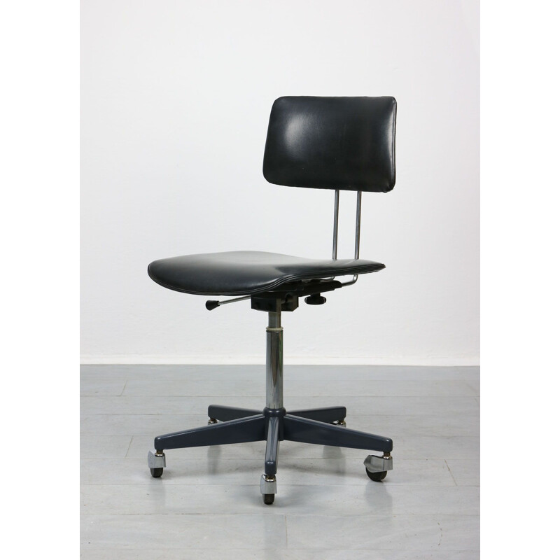 Vintage Office Swivel Chair in Black