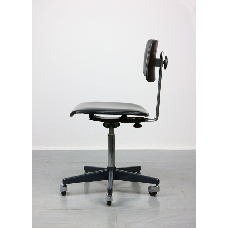 Vintage Office Swivel Chair in Black