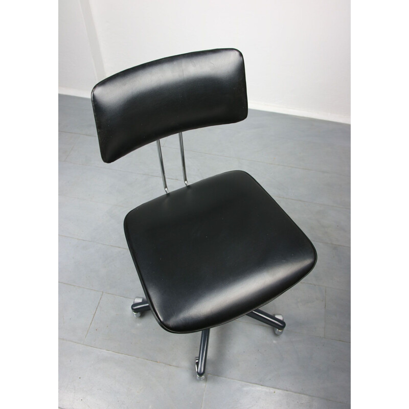 Vintage Office Swivel Chair in Black