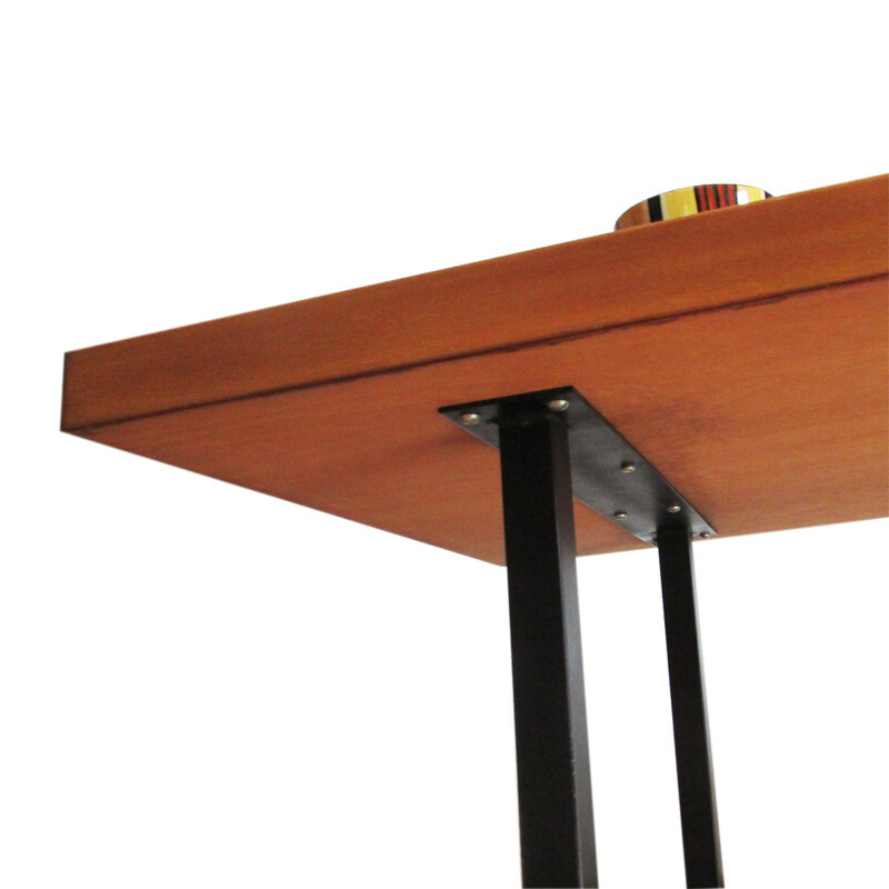 Table basse vintage en noyer d'Amérique et acier laqué, 1960