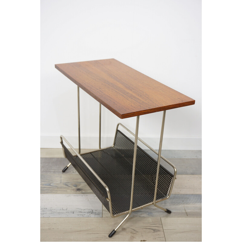 Table d'appoint vintage avec porte-revues intégré par Tjerk Reijenga pour Pilastro 1950