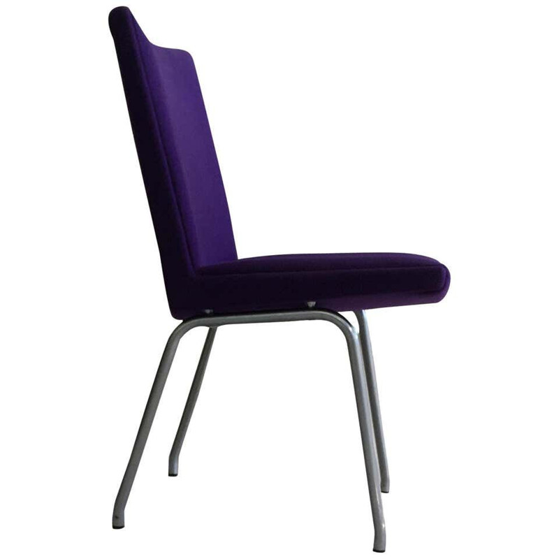 Chaise vintage en tissu violet d' Hans J. Wegner, Danemark 1960