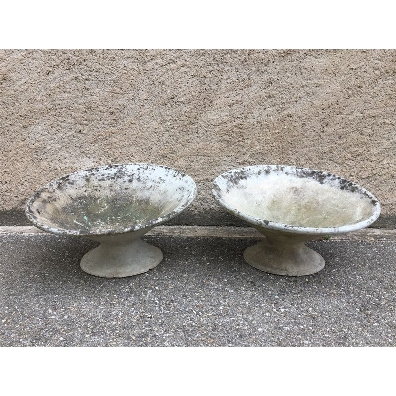 Pair of Eternit "diabolo" garden planters in concrete, Willy GUHL & Anton BEE - 1950s