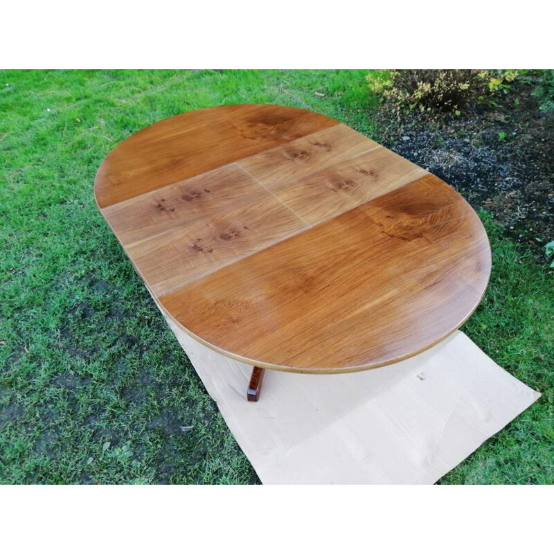 Table vintage ajustable avec un plateau extensible
